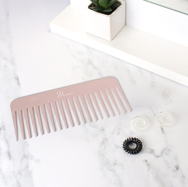 Pink Luxe Waving Comb